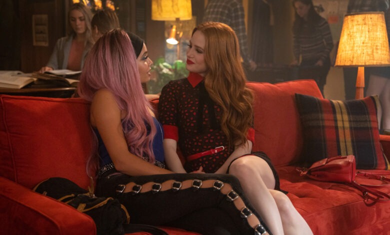 Riverdale and the tokenization of lesbian and bi women