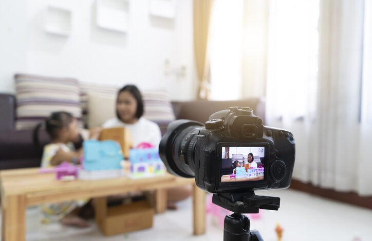 Lesbian family vlogging